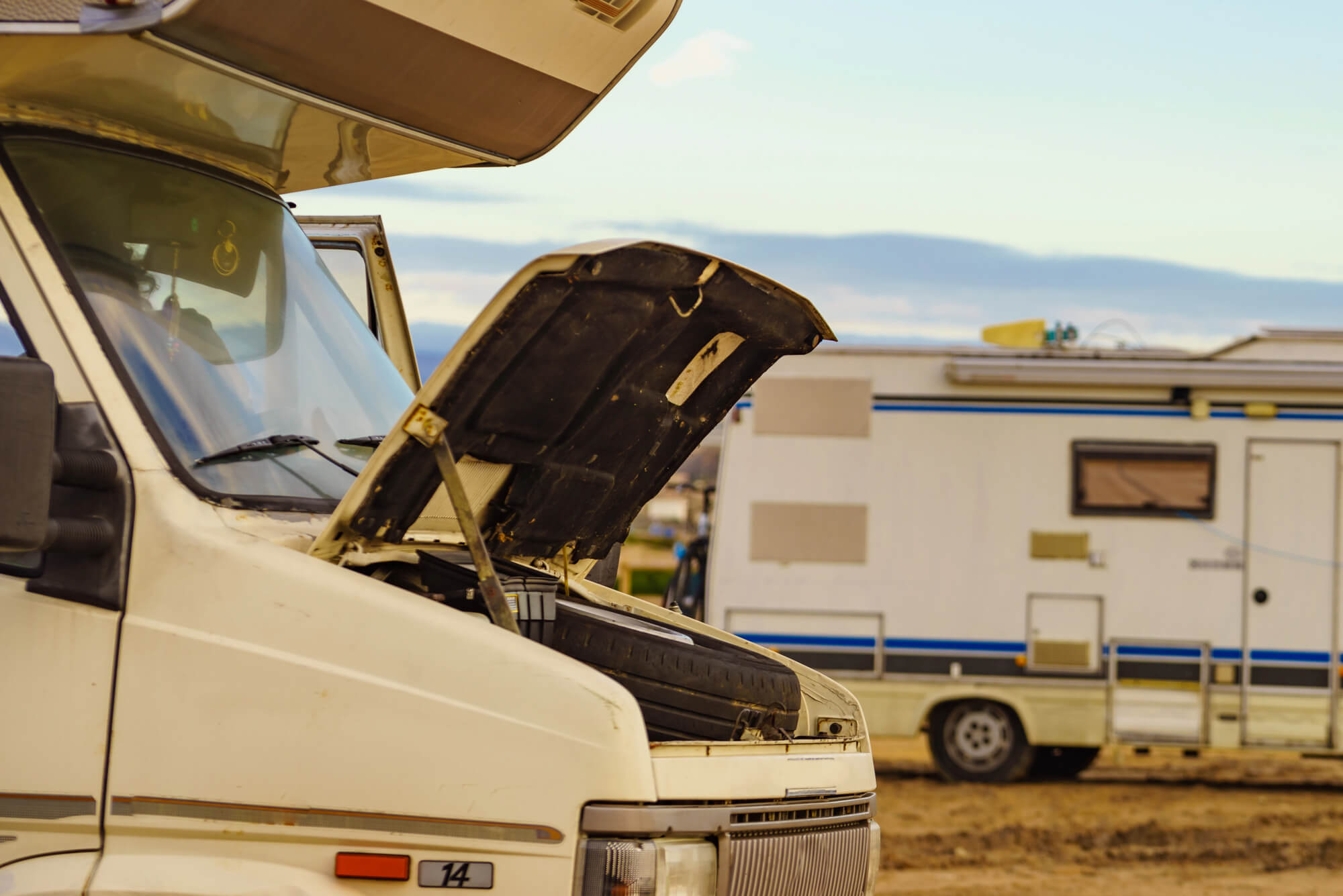 Manufacturer Warranty vs Extended Warranty for RVs