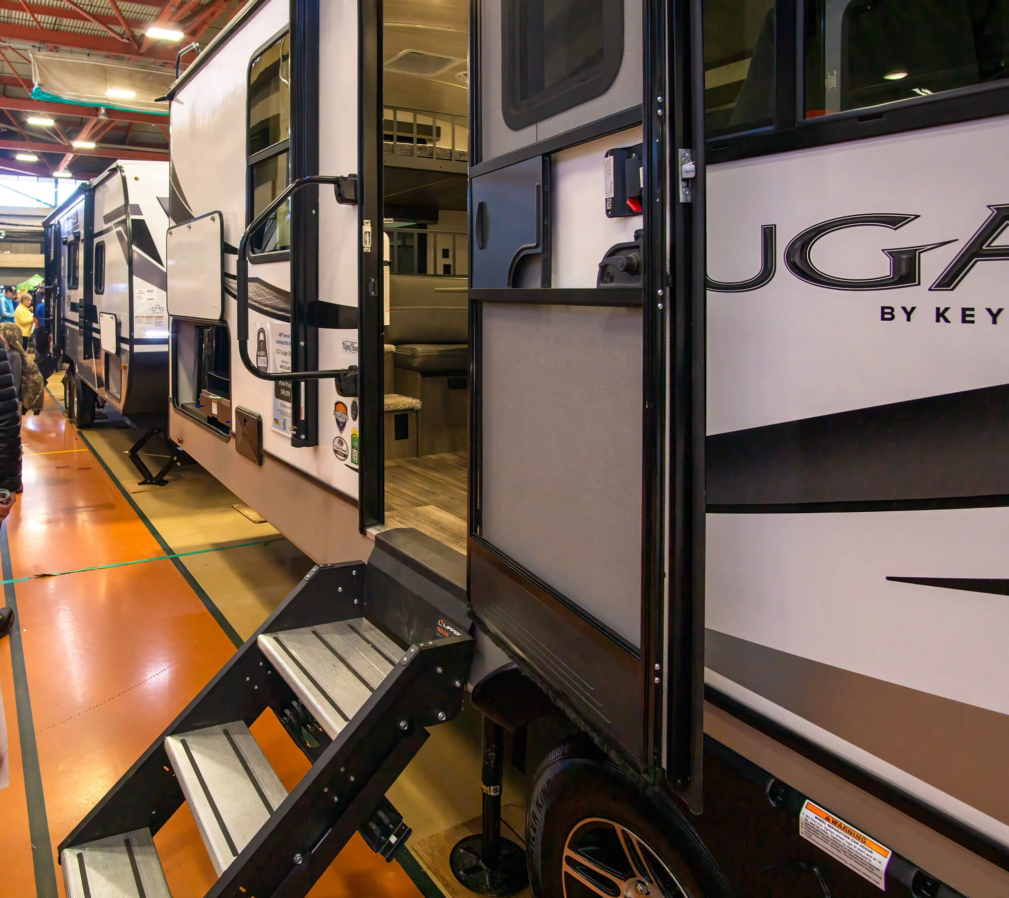 Manufacturer Warranty vs Extended Warranty for RVs